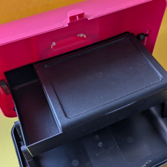 Vintage 90s Caboodles Makeup Case Pink & Black Geometric Logo Plastic Train Case - Picture 6 of 9